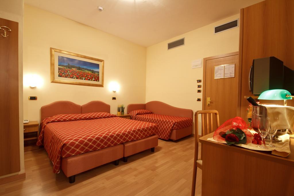Hotel Luca 3*