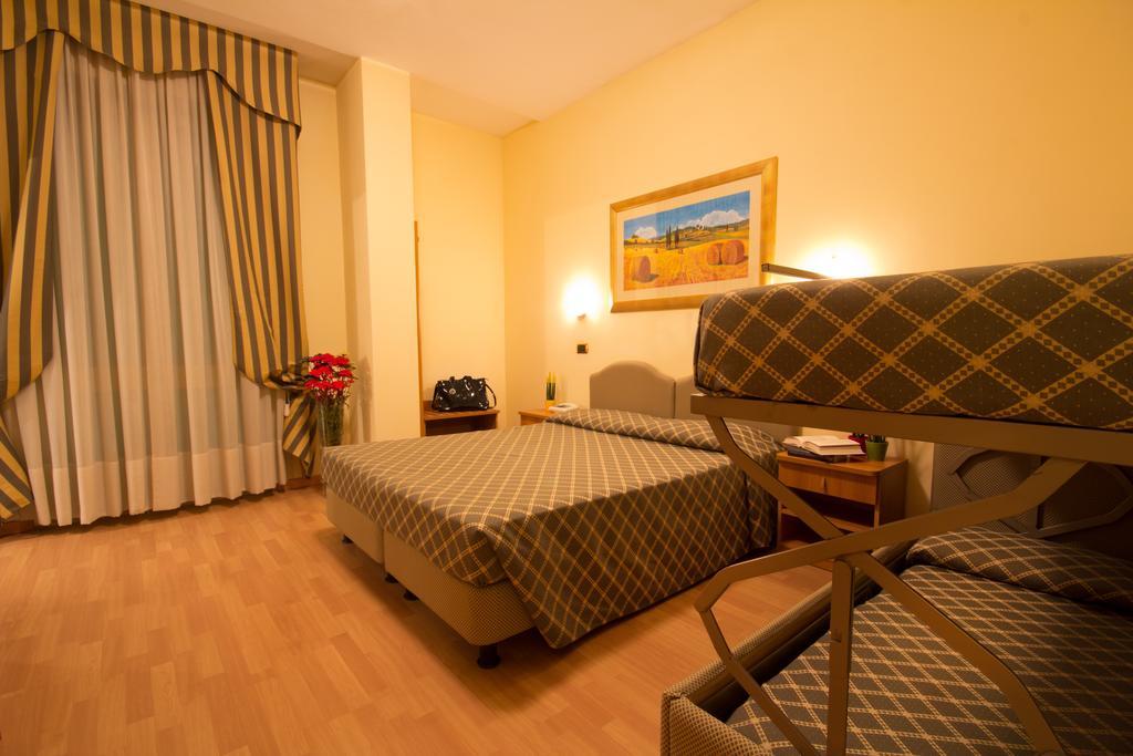 Hotel Luca 3*